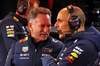 GP LAS VEGAS, (L to R): Christian Horner (GBR) Red Bull Racing Team Principal with Gianpiero Lambiase (ITA) Red Bull Racing Engineer.

23.11.2024. Formula 1 World Championship, Rd 22, Las Vegas Grand Prix, Las Vegas, Nevada, USA, Gara Day.

 - www.xpbimages.com, EMail: requests@xpbimages.com © Copyright: Coates / XPB Images