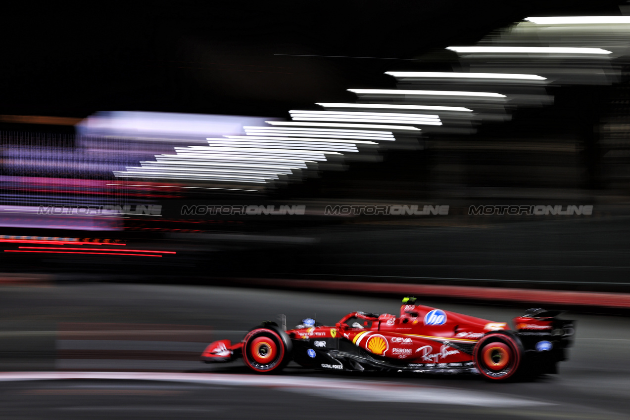 GP LAS VEGAS, Charles Leclerc (MON) Ferrari SF-24.

22.11.2024. Formula 1 World Championship, Rd 22, Las Vegas Grand Prix, Las Vegas, Nevada, USA, Qualifiche Day.

- www.xpbimages.com, EMail: requests@xpbimages.com © Copyright: Charniaux / XPB Images