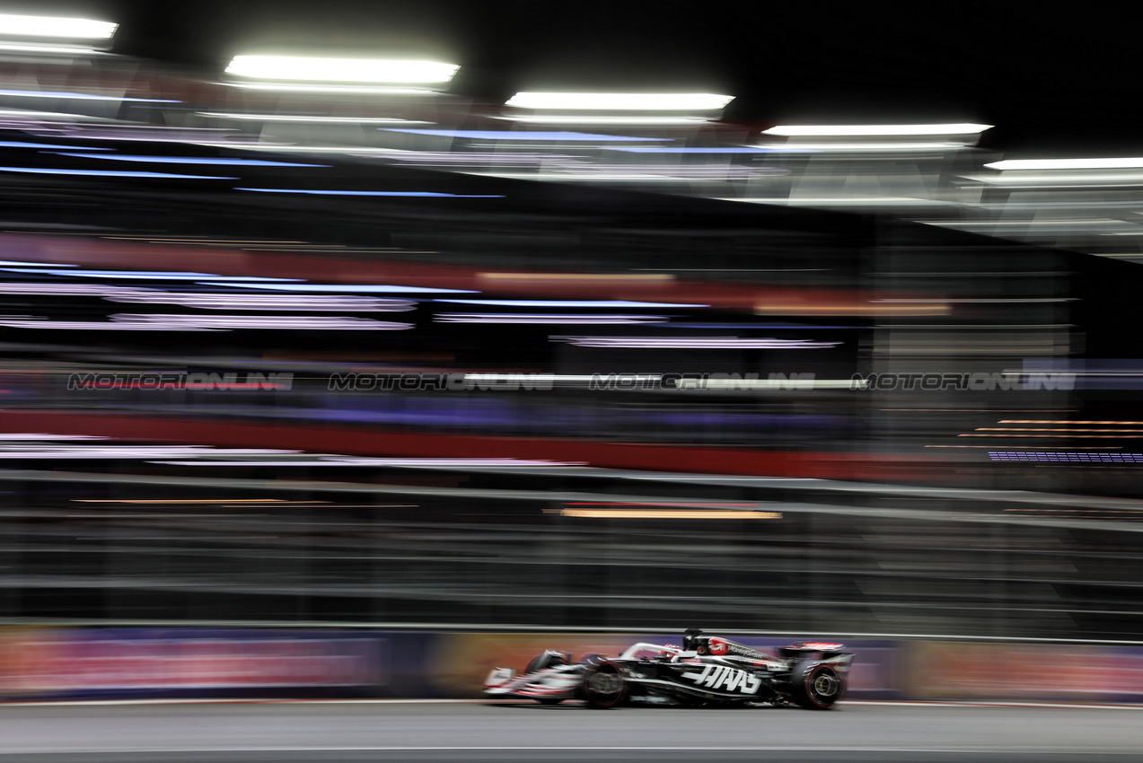 GP LAS VEGAS, Kevin Magnussen (DEN) Haas VF-24.

22.11.2024. Formula 1 World Championship, Rd 22, Las Vegas Grand Prix, Las Vegas, Nevada, USA, Qualifiche Day.

- www.xpbimages.com, EMail: requests@xpbimages.com © Copyright: Bearne / XPB Images