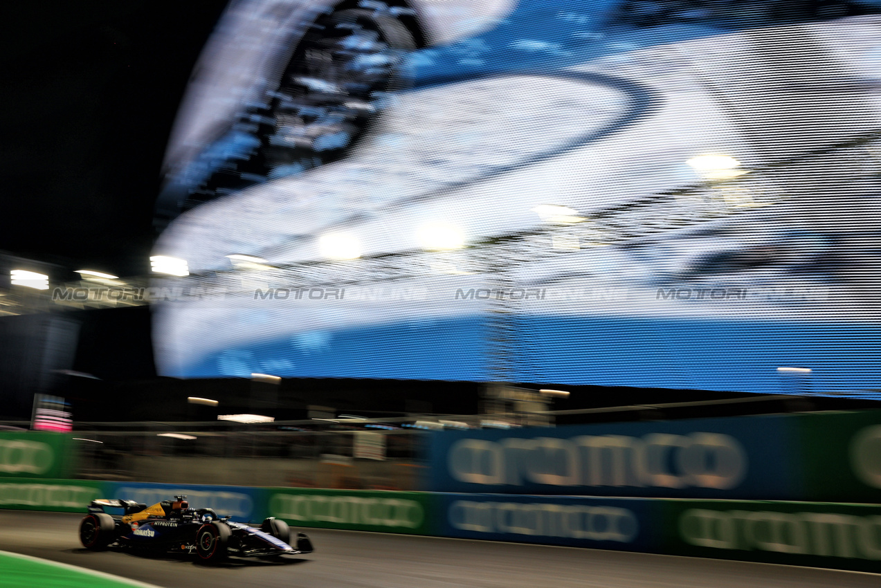 GP LAS VEGAS, Alexander Albon (THA) Williams Racing FW46.

22.11.2024. Formula 1 World Championship, Rd 22, Las Vegas Grand Prix, Las Vegas, Nevada, USA, Qualifiche Day.

 - www.xpbimages.com, EMail: requests@xpbimages.com © Copyright: Coates / XPB Images