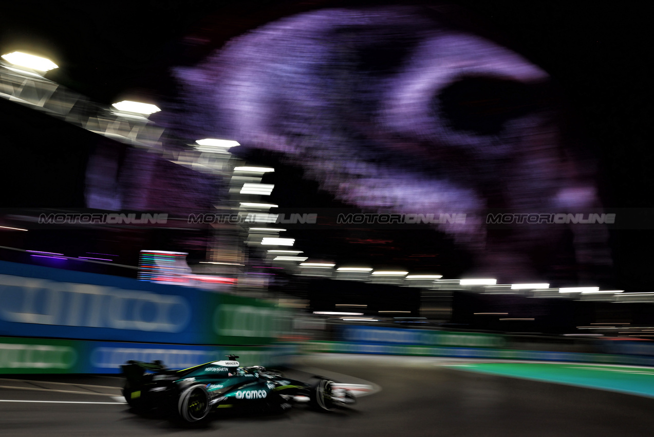 GP LAS VEGAS, Lance Stroll (CDN) Aston Martin F1 Team AMR24.

22.11.2024. Formula 1 World Championship, Rd 22, Las Vegas Grand Prix, Las Vegas, Nevada, USA, Qualifiche Day.

 - www.xpbimages.com, EMail: requests@xpbimages.com © Copyright: Coates / XPB Images