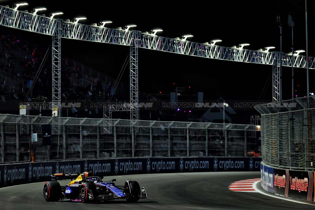 GP LAS VEGAS, Alexander Albon (THA) Williams Racing FW46.

22.11.2024. Formula 1 World Championship, Rd 22, Las Vegas Grand Prix, Las Vegas, Nevada, USA, Qualifiche Day.

 - www.xpbimages.com, EMail: requests@xpbimages.com © Copyright: Coates / XPB Images