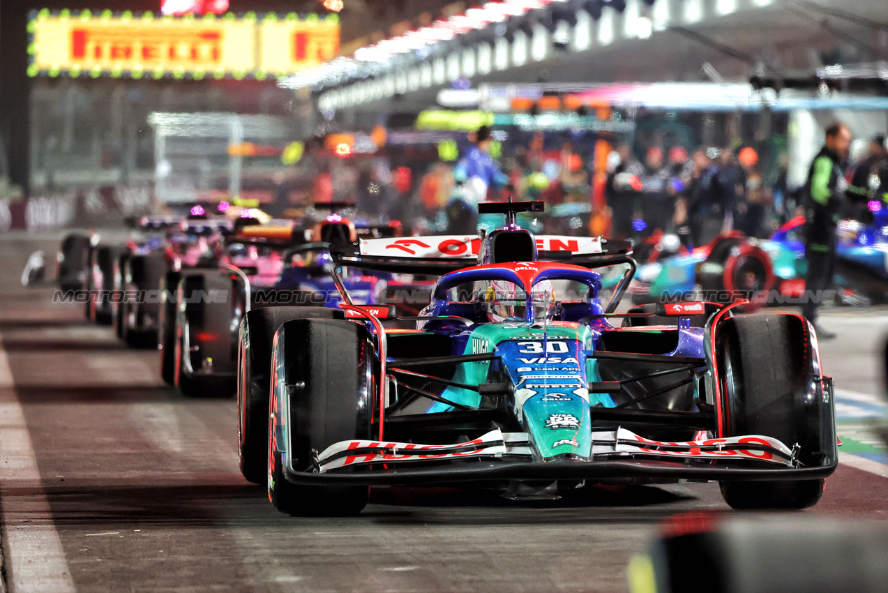 GP LAS VEGAS, Liam Lawson (NZL) RB VCARB 01.

22.11.2024. Formula 1 World Championship, Rd 22, Las Vegas Grand Prix, Las Vegas, Nevada, USA, Qualifiche Day.

- www.xpbimages.com, EMail: requests@xpbimages.com © Copyright: Batchelor / XPB Images