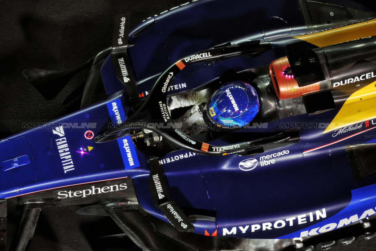 GP LAS VEGAS, Alexander Albon (THA) Williams Racing FW46.

22.11.2024. Formula 1 World Championship, Rd 22, Las Vegas Grand Prix, Las Vegas, Nevada, USA, Qualifiche Day.

- www.xpbimages.com, EMail: requests@xpbimages.com © Copyright: Bearne / XPB Images