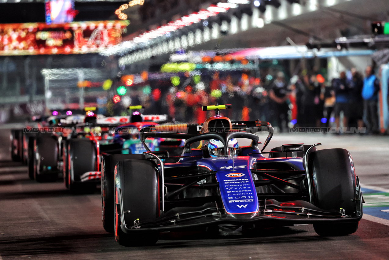 GP LAS VEGAS, Franco Colapinto (ARG) Williams Racing FW46 leaves the pits.

22.11.2024. Formula 1 World Championship, Rd 22, Las Vegas Grand Prix, Las Vegas, Nevada, USA, Qualifiche Day.

- www.xpbimages.com, EMail: requests@xpbimages.com © Copyright: Batchelor / XPB Images