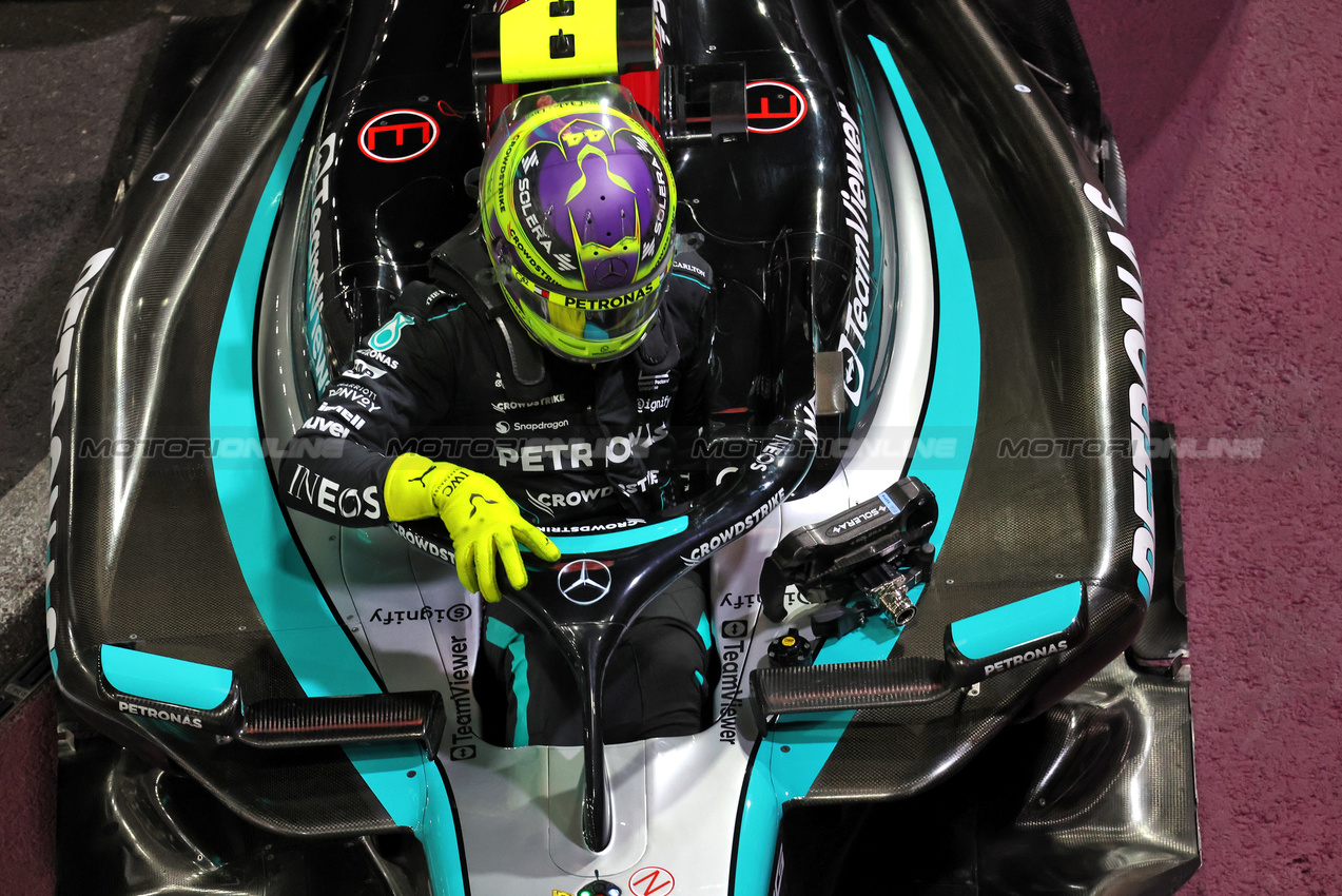 GP LAS VEGAS, Lewis Hamilton (GBR) Mercedes AMG F1 W15 in qualifying parc ferme.

22.11.2024. Formula 1 World Championship, Rd 22, Las Vegas Grand Prix, Las Vegas, Nevada, USA, Qualifiche Day.

- www.xpbimages.com, EMail: requests@xpbimages.com © Copyright: Bearne / XPB Images