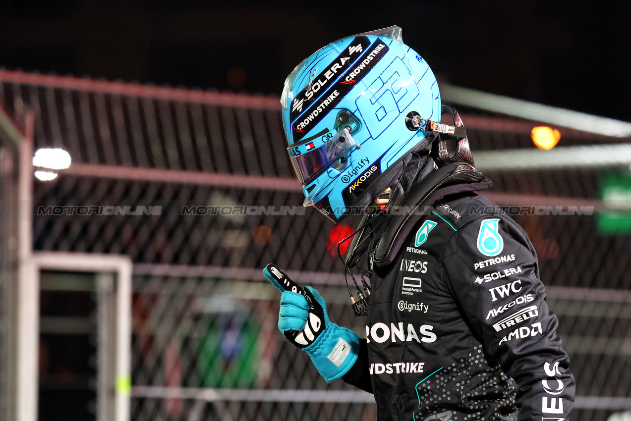 GP LAS VEGAS, George Russell (GBR) Mercedes AMG F1 celebrates his pole position in qualifying parc ferme.

22.11.2024. Formula 1 World Championship, Rd 22, Las Vegas Grand Prix, Las Vegas, Nevada, USA, Qualifiche Day.

- www.xpbimages.com, EMail: requests@xpbimages.com © Copyright: Charniaux / XPB Images