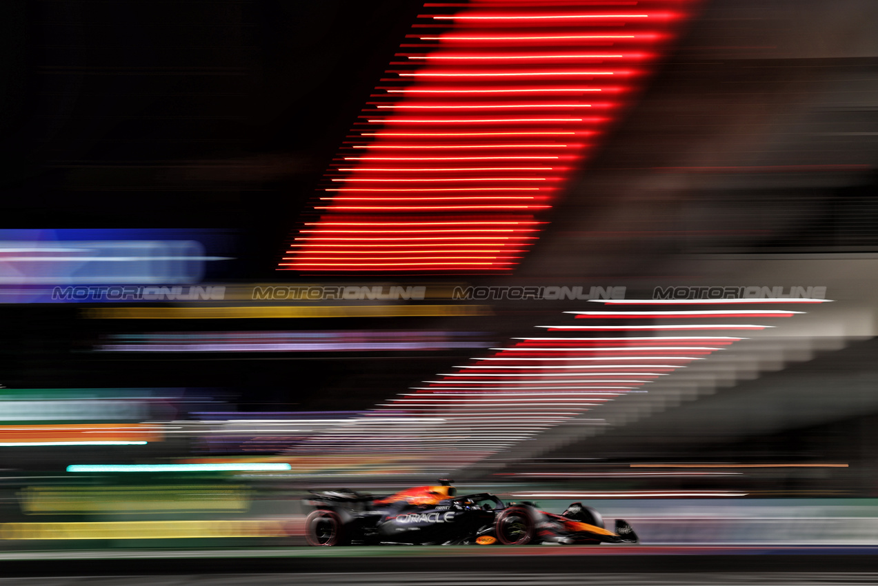 GP LAS VEGAS, Max Verstappen (NLD) Red Bull Racing RB20.

22.11.2024. Formula 1 World Championship, Rd 22, Las Vegas Grand Prix, Las Vegas, Nevada, USA, Qualifiche Day.

- www.xpbimages.com, EMail: requests@xpbimages.com © Copyright: Moy / XPB Images