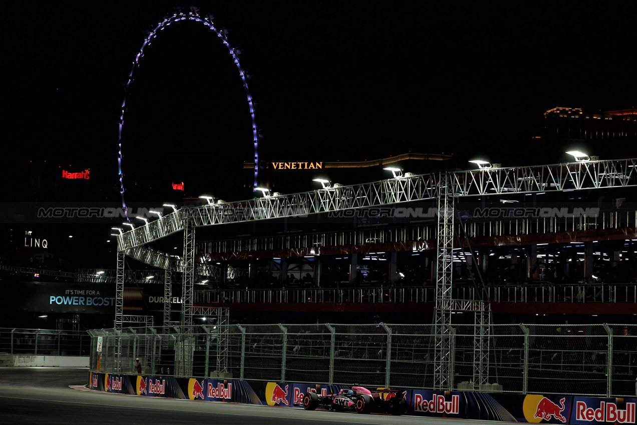 GP LAS VEGAS, Pierre Gasly (FRA) Alpine F1 Team A524.

22.11.2024. Formula 1 World Championship, Rd 22, Las Vegas Grand Prix, Las Vegas, Nevada, USA, Qualifiche Day.

 - www.xpbimages.com, EMail: requests@xpbimages.com © Copyright: Coates / XPB Images
