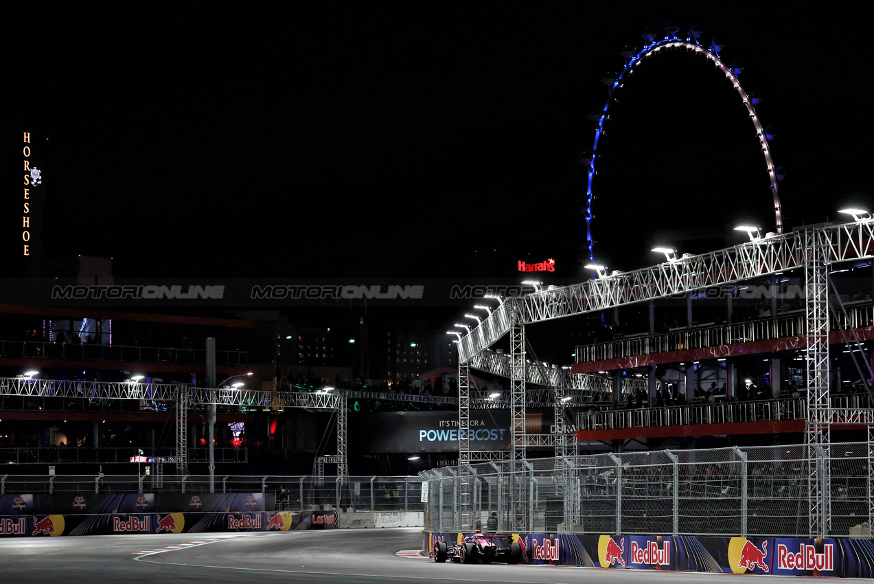 GP LAS VEGAS, Pierre Gasly (FRA) Alpine F1 Team A524.

22.11.2024. Formula 1 World Championship, Rd 22, Las Vegas Grand Prix, Las Vegas, Nevada, USA, Qualifiche Day.

- www.xpbimages.com, EMail: requests@xpbimages.com © Copyright: Moy / XPB Images