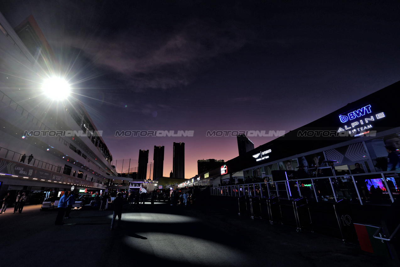 GP LAS VEGAS, Paddock Atmosfera - Alpine F1 Team.

22.11.2024. Formula 1 World Championship, Rd 22, Las Vegas Grand Prix, Las Vegas, Nevada, USA, Qualifiche Day.

- www.xpbimages.com, EMail: requests@xpbimages.com © Copyright: Moy / XPB Images