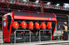 GP LAS VEGAS, Ferrari pit gantry.

22.11.2024. Formula 1 World Championship, Rd 22, Las Vegas Grand Prix, Las Vegas, Nevada, USA, Qualifiche Day.

- www.xpbimages.com, EMail: requests@xpbimages.com © Copyright: Batchelor / XPB Images