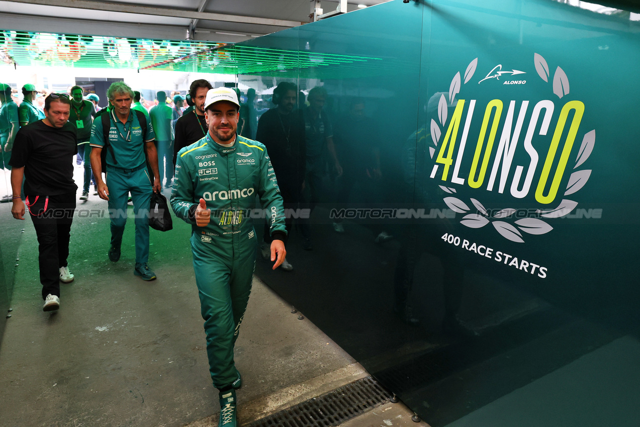 GP MESSICO, Fernando Alonso (ESP) Aston Martin F1 Team.

27.10.2024. Formula 1 World Championship, Rd 20, Mexican Grand Prix, Mexico City, Mexico, Gara Day.

 - www.xpbimages.com, EMail: requests@xpbimages.com © Copyright: Coates / XPB Images