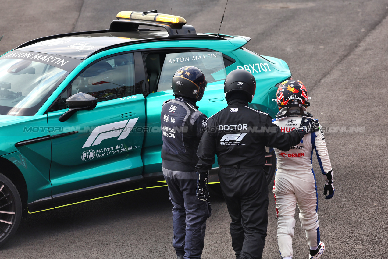 GP MESSICO, Yuki Tsunoda (JPN) RB crashed out of the race.

27.10.2024. Formula 1 World Championship, Rd 20, Mexican Grand Prix, Mexico City, Mexico, Gara Day.

- www.xpbimages.com, EMail: requests@xpbimages.com © Copyright: Batchelor / XPB Images