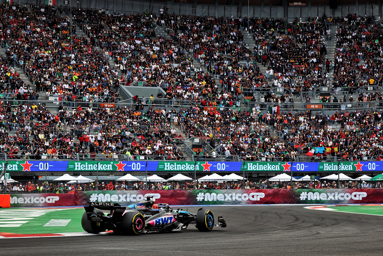 GP MESSICO, Esteban Ocon (FRA) Alpine F1 Team A524.

27.10.2024. Formula 1 World Championship, Rd 20, Mexican Grand Prix, Mexico City, Mexico, Gara Day.

- www.xpbimages.com, EMail: requests@xpbimages.com © Copyright: Batchelor / XPB Images