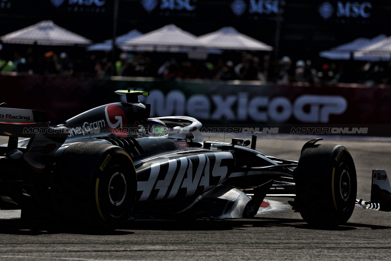 GP MESSICO, Nico Hulkenberg (GER) Haas VF-24.

27.10.2024. Formula 1 World Championship, Rd 20, Mexican Grand Prix, Mexico City, Mexico, Gara Day.

- www.xpbimages.com, EMail: requests@xpbimages.com © Copyright: Charniaux / XPB Images