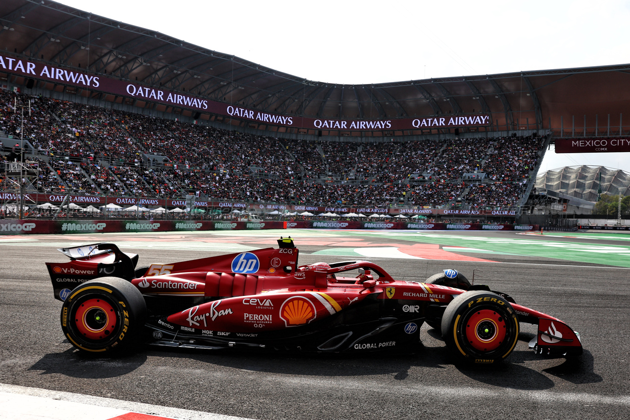 GP MESSICO, Carlos Sainz Jr (ESP) Ferrari SF-24.

27.10.2024. Formula 1 World Championship, Rd 20, Mexican Grand Prix, Mexico City, Mexico, Gara Day.

- www.xpbimages.com, EMail: requests@xpbimages.com © Copyright: Batchelor / XPB Images