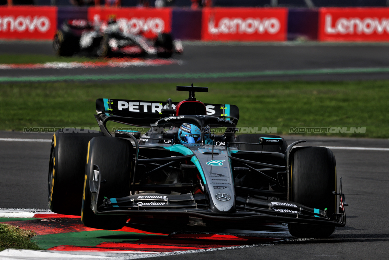 GP MESSICO, George Russell (GBR) Mercedes AMG F1 W15.

27.10.2024. Formula 1 World Championship, Rd 20, Mexican Grand Prix, Mexico City, Mexico, Gara Day.

 - www.xpbimages.com, EMail: requests@xpbimages.com © Copyright: Coates / XPB Images