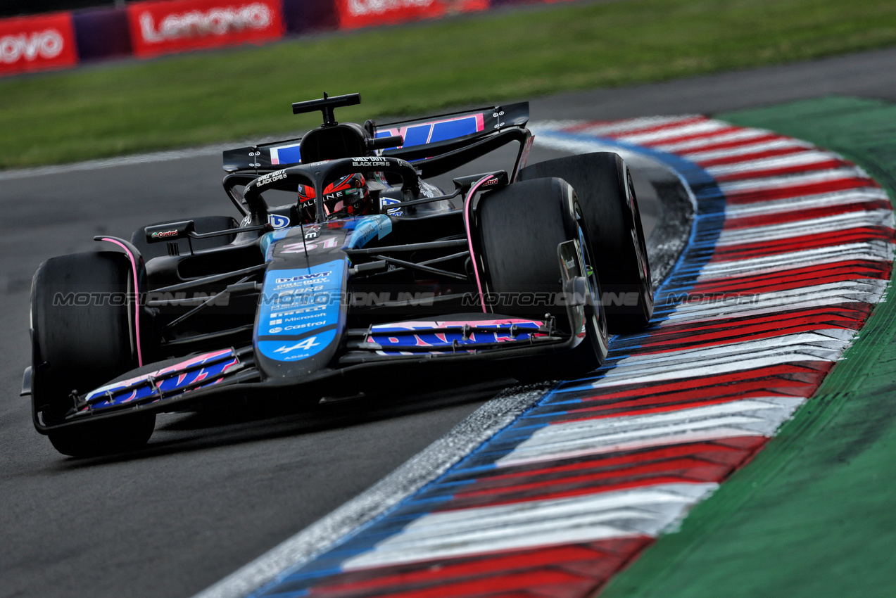 GP MESSICO, Esteban Ocon (FRA) Alpine F1 Team A524.

27.10.2024. Formula 1 World Championship, Rd 20, Mexican Grand Prix, Mexico City, Mexico, Gara Day.

 - www.xpbimages.com, EMail: requests@xpbimages.com © Copyright: Coates / XPB Images