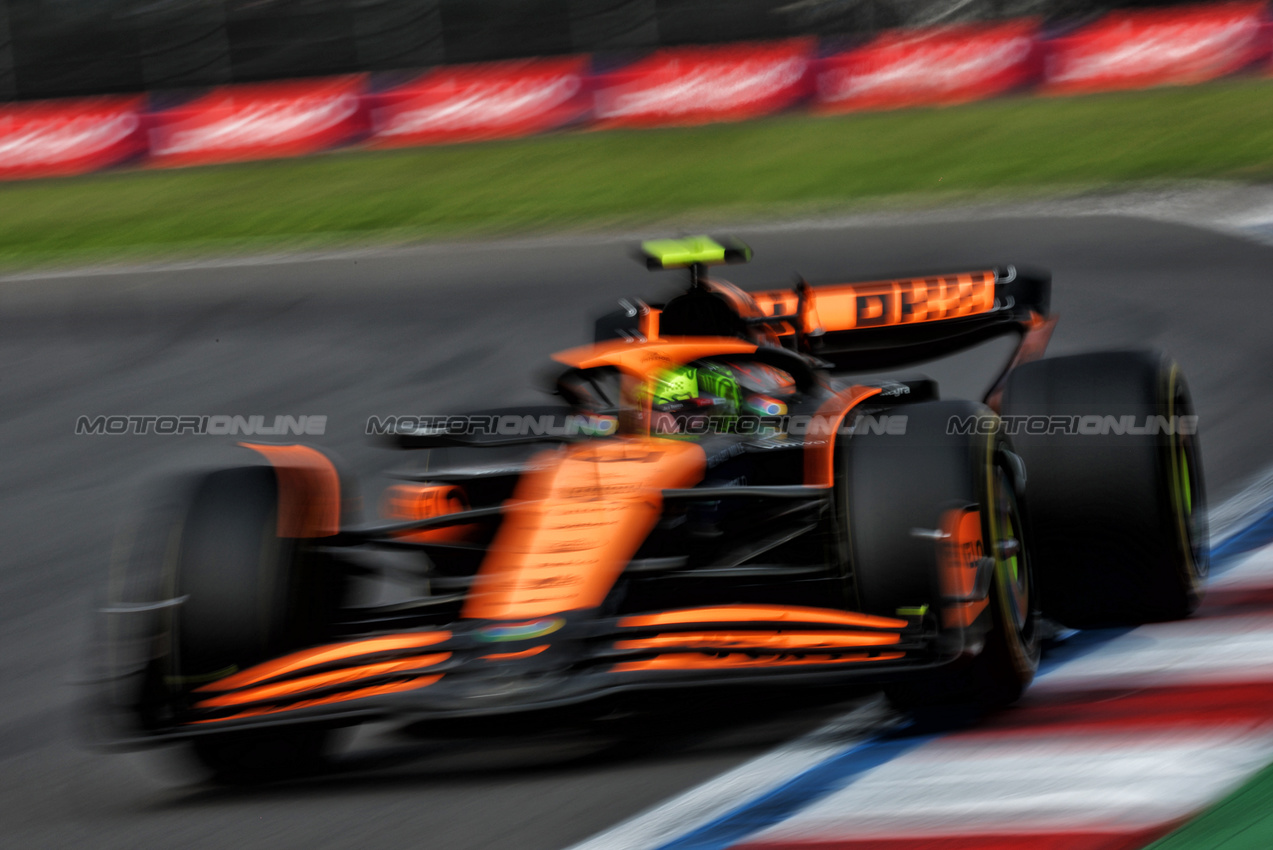 GP MESSICO, Lando Norris (GBR) McLaren MCL38.

27.10.2024. Formula 1 World Championship, Rd 20, Mexican Grand Prix, Mexico City, Mexico, Gara Day.

 - www.xpbimages.com, EMail: requests@xpbimages.com © Copyright: Coates / XPB Images