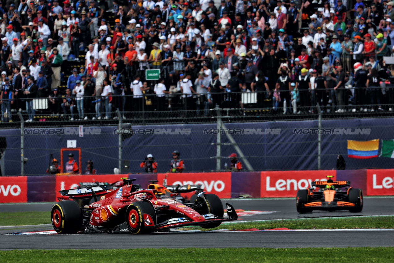 GP MESSICO, Charles Leclerc (MON) Ferrari SF-24.

27.10.2024. Formula 1 World Championship, Rd 20, Mexican Grand Prix, Mexico City, Mexico, Gara Day.

 - www.xpbimages.com, EMail: requests@xpbimages.com © Copyright: Coates / XPB Images