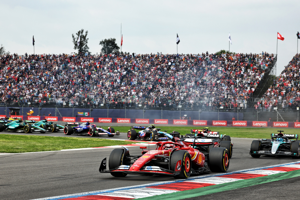 GP MESSICO, Charles Leclerc (MON) Ferrari SF-24 at the partenza of the race.

27.10.2024. Formula 1 World Championship, Rd 20, Mexican Grand Prix, Mexico City, Mexico, Gara Day.

 - www.xpbimages.com, EMail: requests@xpbimages.com © Copyright: Coates / XPB Images