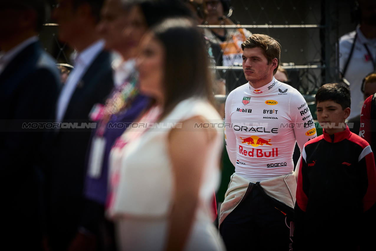 GP MESSICO, Max Verstappen (NLD) Red Bull Racing on the grid.

27.10.2024. Formula 1 World Championship, Rd 20, Mexican Grand Prix, Mexico City, Mexico, Gara Day.

- www.xpbimages.com, EMail: requests@xpbimages.com © Copyright: XPB Images