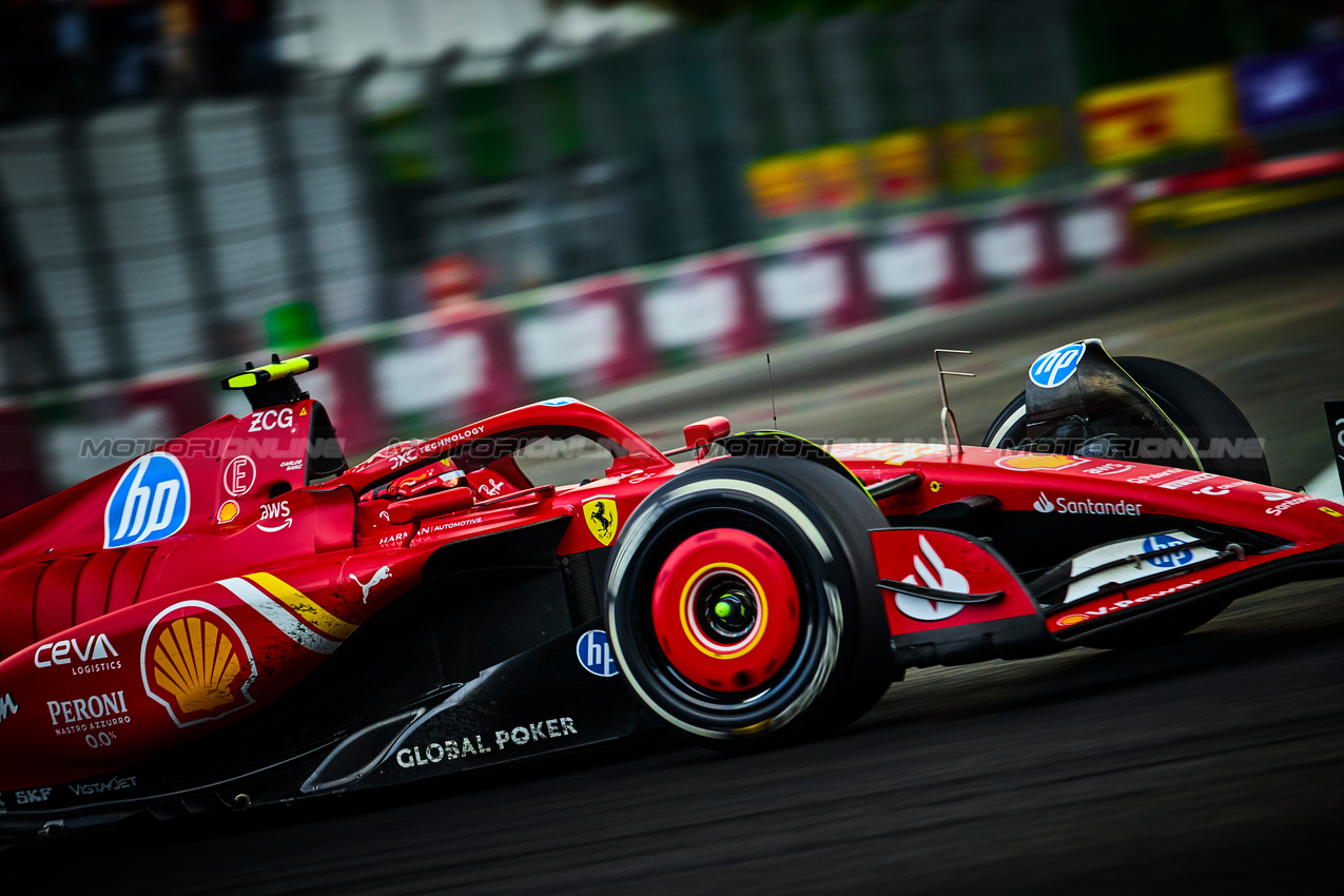 GP MESSICO, Carlos Sainz Jr (ESP) Ferrari SF-24.

27.10.2024. Formula 1 World Championship, Rd 20, Mexican Grand Prix, Mexico City, Mexico, Gara Day.

- www.xpbimages.com, EMail: requests@xpbimages.com © Copyright: XPB Images