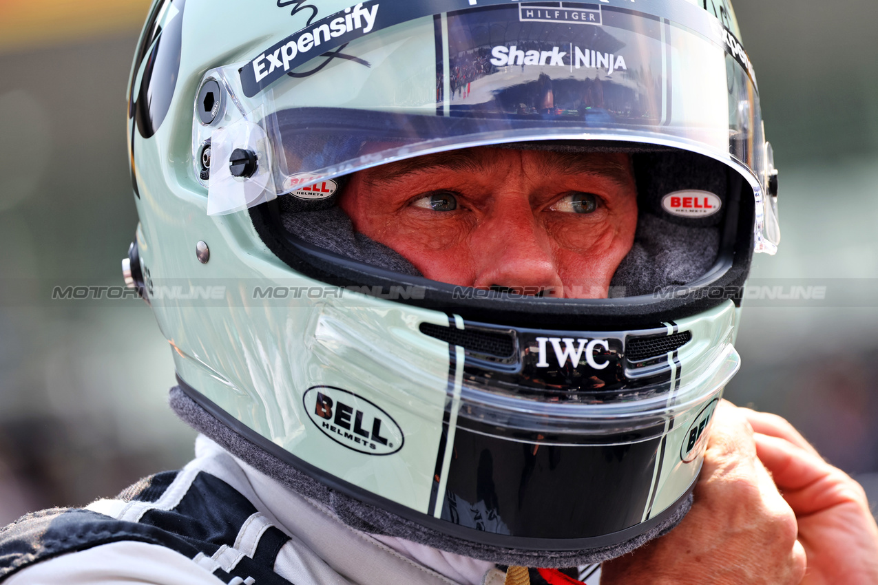 GP MESSICO, Brad Pitt (USA) Actor - APEX F1, on the grid.

27.10.2024. Formula 1 World Championship, Rd 20, Mexican Grand Prix, Mexico City, Mexico, Gara Day.

- www.xpbimages.com, EMail: requests@xpbimages.com © Copyright: Batchelor / XPB Images