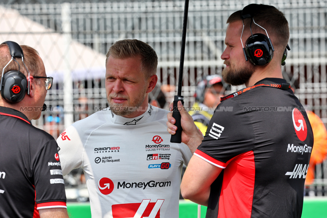 GP MESSICO, Kevin Magnussen (DEN) Haas F1 Team on the grid.

27.10.2024. Formula 1 World Championship, Rd 20, Mexican Grand Prix, Mexico City, Mexico, Gara Day.

- www.xpbimages.com, EMail: requests@xpbimages.com © Copyright: Batchelor / XPB Images