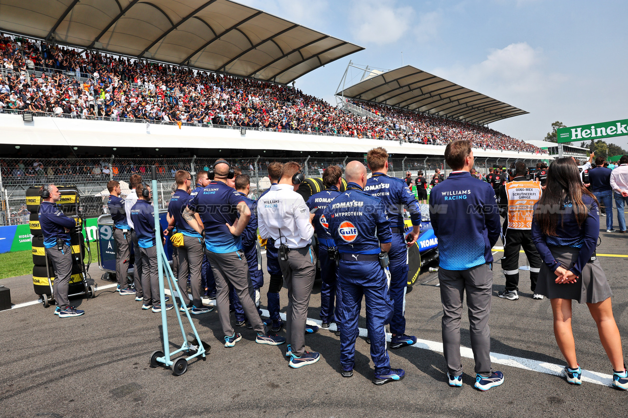 GP MESSICO, Williams Racing on the grid.

27.10.2024. Formula 1 World Championship, Rd 20, Mexican Grand Prix, Mexico City, Mexico, Gara Day.

- www.xpbimages.com, EMail: requests@xpbimages.com © Copyright: Batchelor / XPB Images