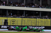 GP MESSICO, Esteban Ocon (FRA) Alpine F1 Team A524 e Zhou Guanyu (CHN) Sauber C44 battle for position.

27.10.2024. Formula 1 World Championship, Rd 20, Mexican Grand Prix, Mexico City, Mexico, Gara Day.

- www.xpbimages.com, EMail: requests@xpbimages.com © Copyright: Moy / XPB Images