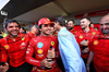 GP MESSICO, Gara winner Carlos Sainz Jr (ESP) Ferrari celebrates with the team.

27.10.2024. Formula 1 World Championship, Rd 20, Mexican Grand Prix, Mexico City, Mexico, Gara Day.

 - www.xpbimages.com, EMail: requests@xpbimages.com © Copyright: Coates / XPB Images