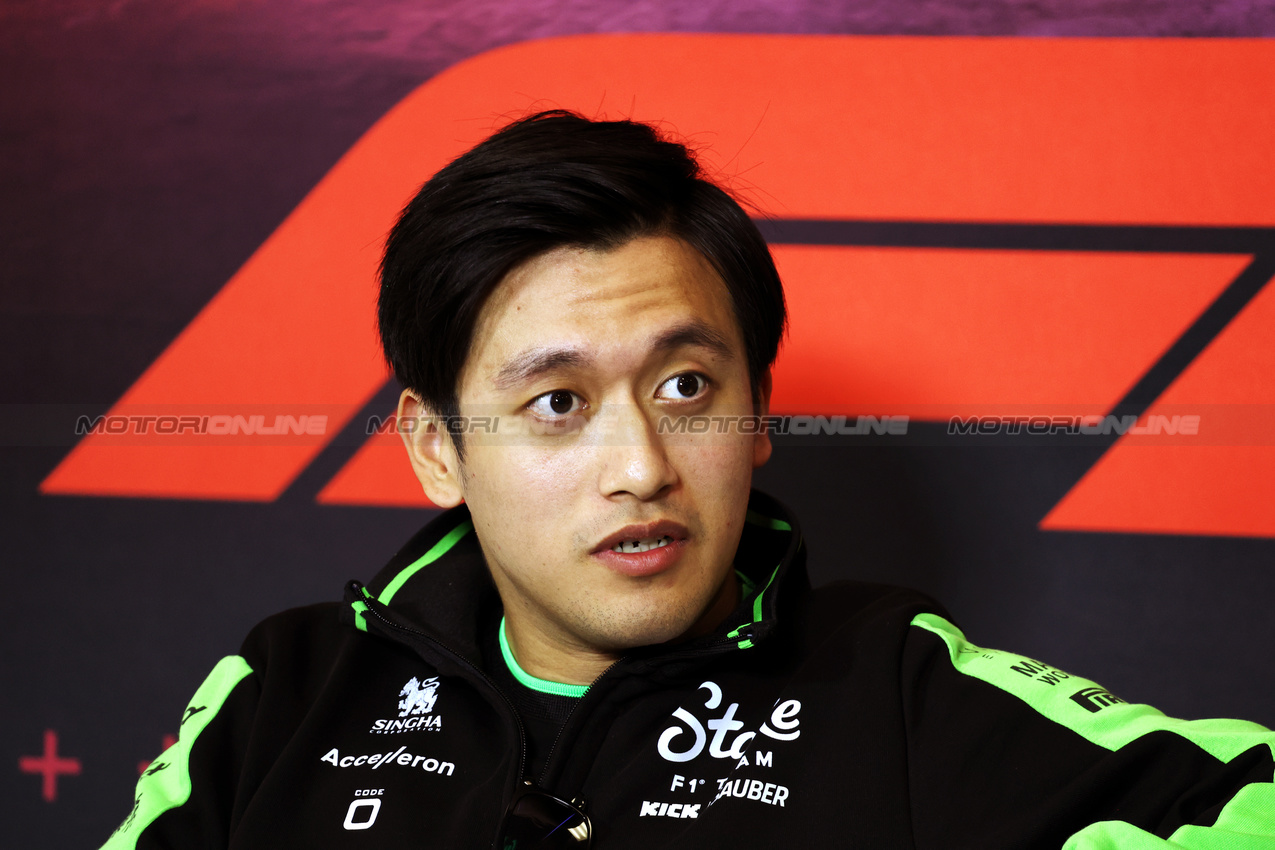 GP MESSICO, Zhou Guanyu (CHN) Sauber in the FIA Press Conference.

24.10.2024. Formula 1 World Championship, Rd 20, Mexican Grand Prix, Mexico City, Mexico, Preparation Day.

- www.xpbimages.com, EMail: requests@xpbimages.com © Copyright: Bearne / XPB Images