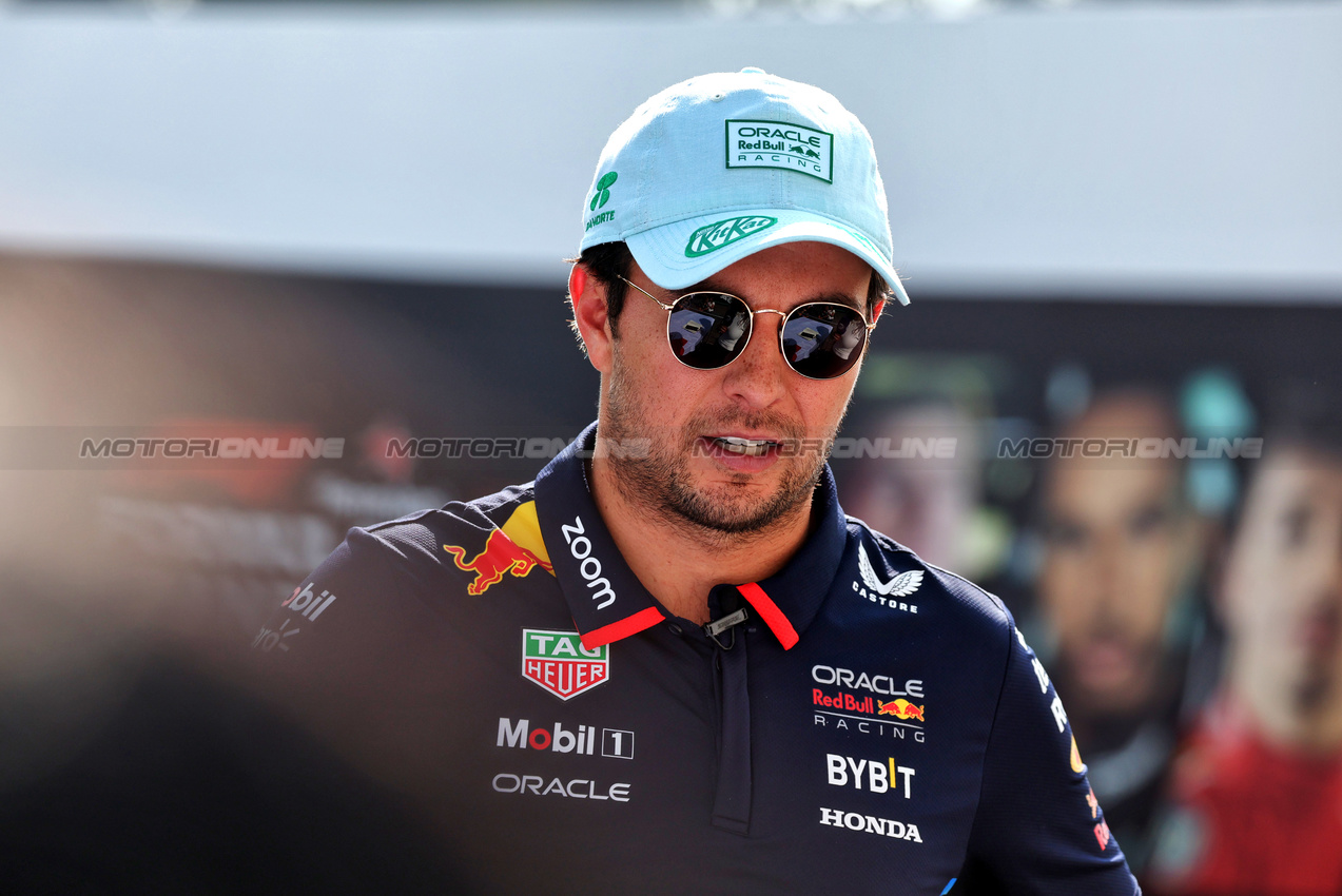 GP MESSICO, Sergio Perez (MEX) Red Bull Racing.

24.10.2024. Formula 1 World Championship, Rd 20, Mexican Grand Prix, Mexico City, Mexico, Preparation Day.

- www.xpbimages.com, EMail: requests@xpbimages.com © Copyright: Moy / XPB Images