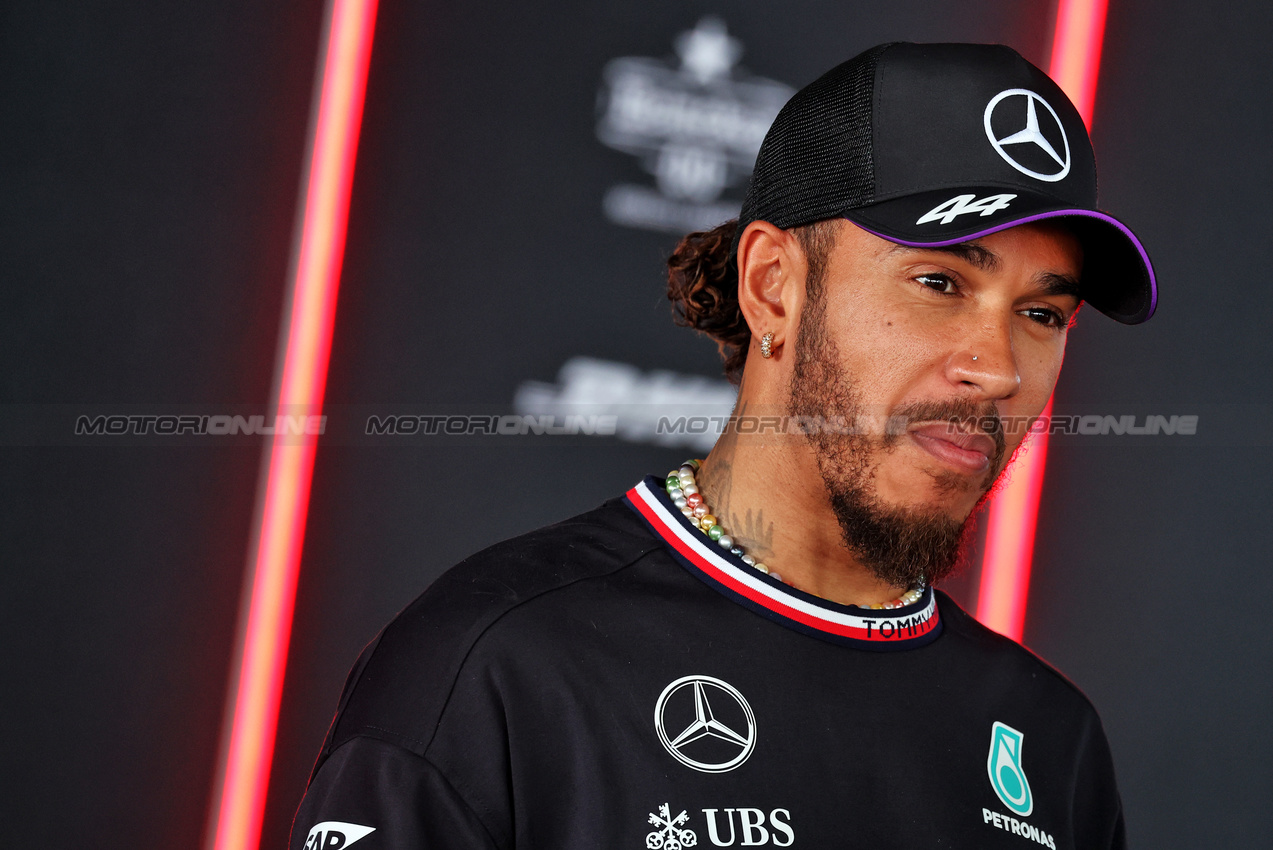 GP MESSICO, Lewis Hamilton (GBR) Mercedes AMG F1.

24.10.2024. Formula 1 World Championship, Rd 20, Mexican Grand Prix, Mexico City, Mexico, Preparation Day.

- www.xpbimages.com, EMail: requests@xpbimages.com © Copyright: Moy / XPB Images