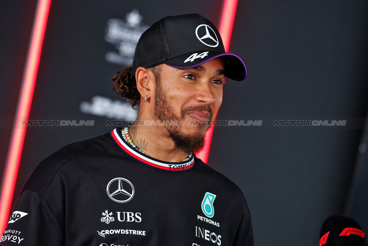 GP MESSICO, Lewis Hamilton (GBR) Mercedes AMG F1.

24.10.2024. Formula 1 World Championship, Rd 20, Mexican Grand Prix, Mexico City, Mexico, Preparation Day.

- www.xpbimages.com, EMail: requests@xpbimages.com © Copyright: Moy / XPB Images