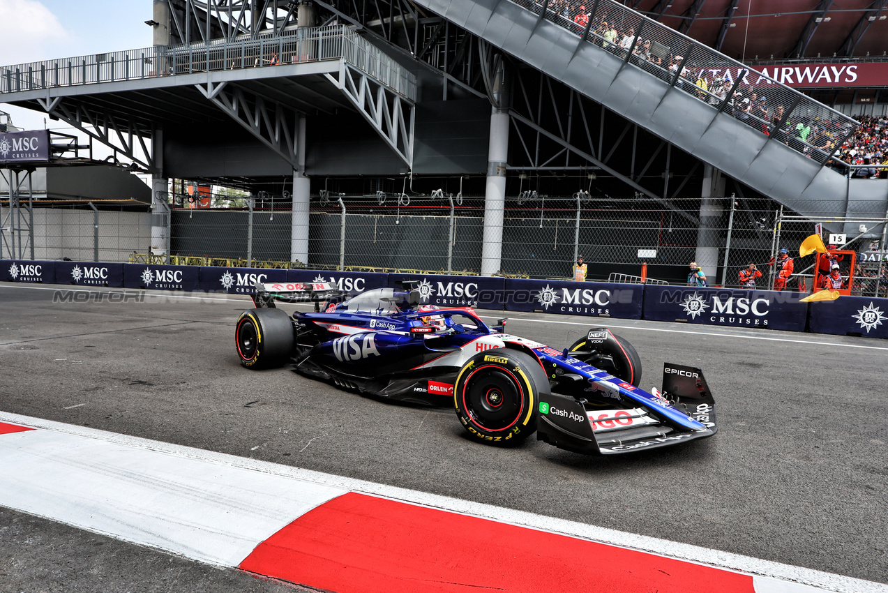 GP MESSICO, Liam Lawson (NZL) RB VCARB 01 spins.

26.10.2024. Formula 1 World Championship, Rd 20, Mexican Grand Prix, Mexico City, Mexico, Qualifiche Day.

- www.xpbimages.com, EMail: requests@xpbimages.com © Copyright: Moy / XPB Images