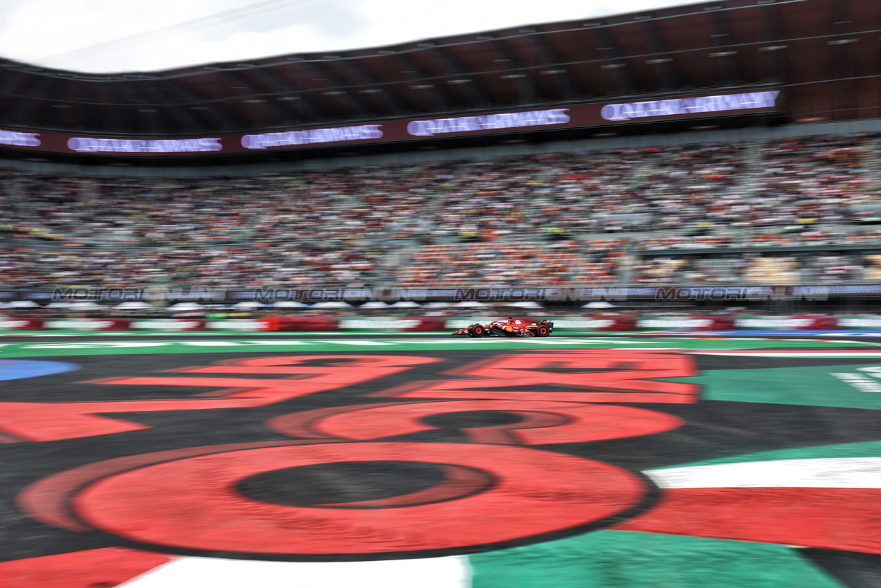 GP MESSICO, Charles Leclerc (MON) Ferrari SF-24.

26.10.2024. Formula 1 World Championship, Rd 20, Mexican Grand Prix, Mexico City, Mexico, Qualifiche Day.

- www.xpbimages.com, EMail: requests@xpbimages.com © Copyright: Moy / XPB Images