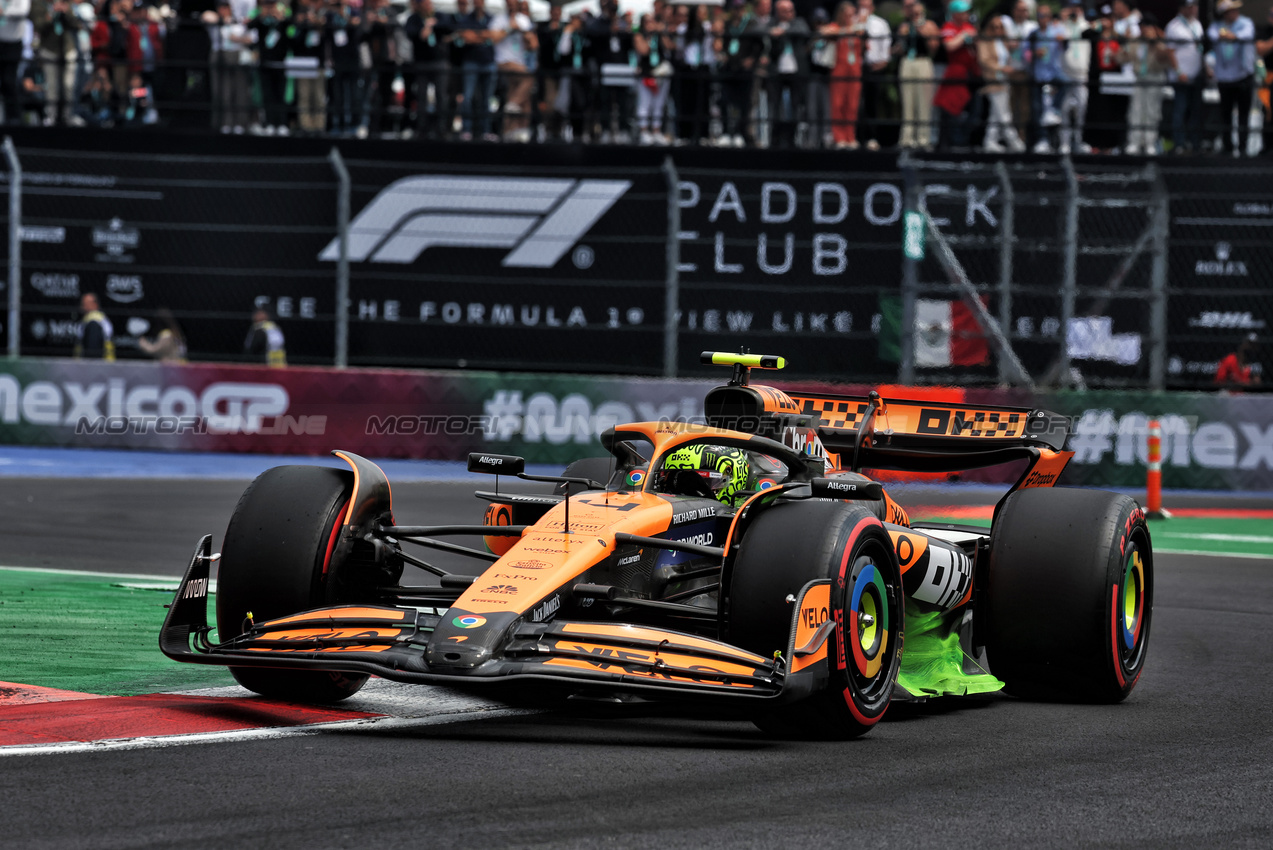 GP MESSICO, Lando Norris (GBR) McLaren MCL38.

26.10.2024. Formula 1 World Championship, Rd 20, Mexican Grand Prix, Mexico City, Mexico, Qualifiche Day.

- www.xpbimages.com, EMail: requests@xpbimages.com © Copyright: Moy / XPB Images