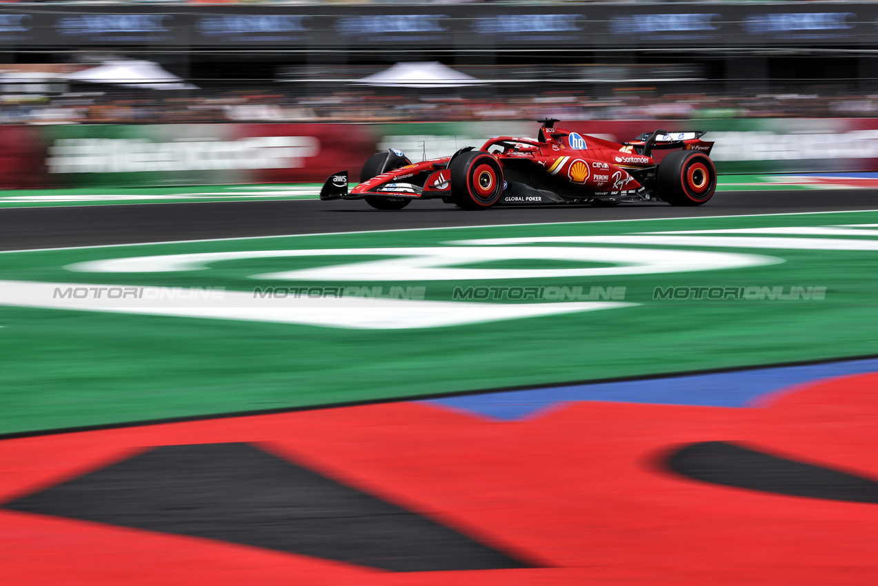 GP MESSICO, Charles Leclerc (MON) Ferrari SF-24.

26.10.2024. Formula 1 World Championship, Rd 20, Mexican Grand Prix, Mexico City, Mexico, Qualifiche Day.

- www.xpbimages.com, EMail: requests@xpbimages.com © Copyright: Moy / XPB Images