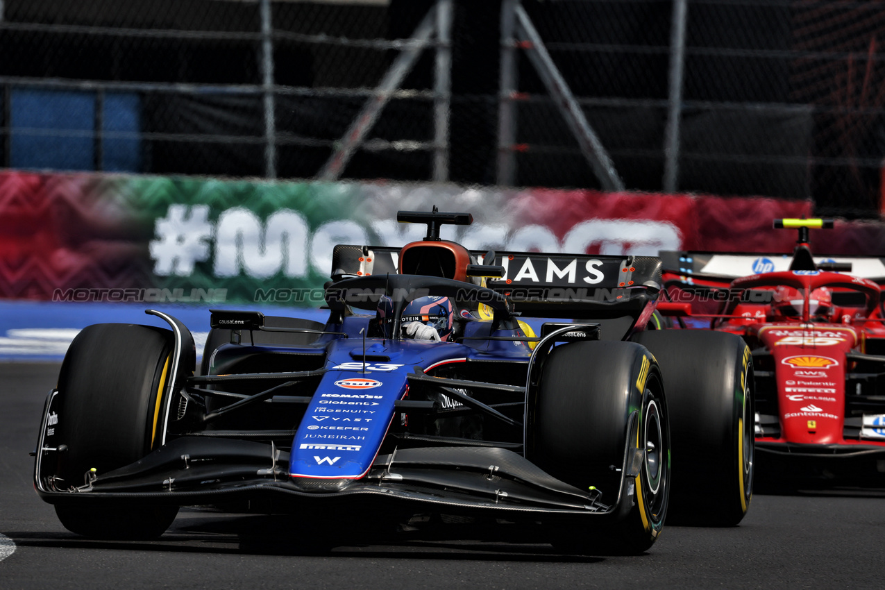 GP MESSICO, Alexander Albon (THA) Williams Racing FW46.

26.10.2024. Formula 1 World Championship, Rd 20, Mexican Grand Prix, Mexico City, Mexico, Qualifiche Day.

 - www.xpbimages.com, EMail: requests@xpbimages.com © Copyright: Coates / XPB Images