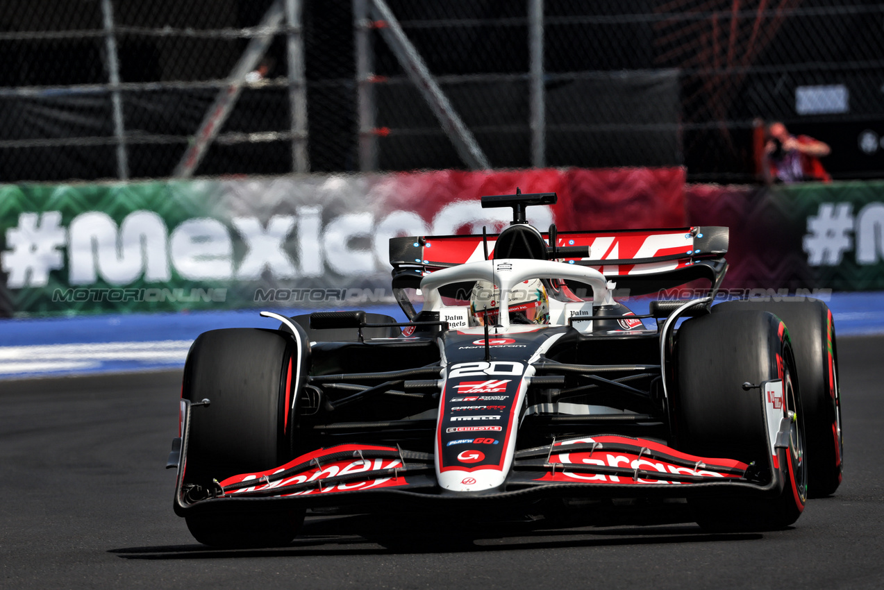 GP MESSICO, Kevin Magnussen (DEN) Haas VF-24.

26.10.2024. Formula 1 World Championship, Rd 20, Mexican Grand Prix, Mexico City, Mexico, Qualifiche Day.

 - www.xpbimages.com, EMail: requests@xpbimages.com © Copyright: Coates / XPB Images