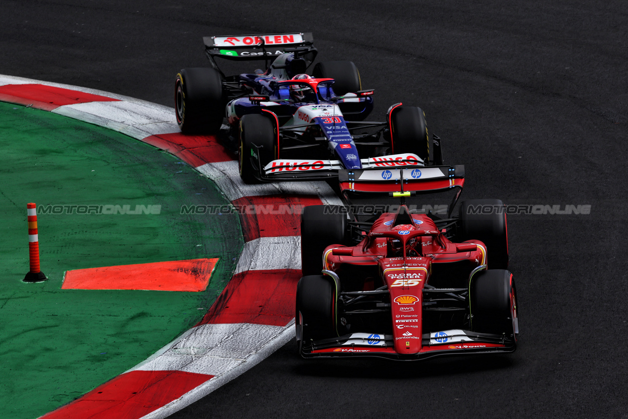 GP MESSICO, Carlos Sainz Jr (ESP) Ferrari SF-24.

26.10.2024. Formula 1 World Championship, Rd 20, Mexican Grand Prix, Mexico City, Mexico, Qualifiche Day.

 - www.xpbimages.com, EMail: requests@xpbimages.com © Copyright: Coates / XPB Images