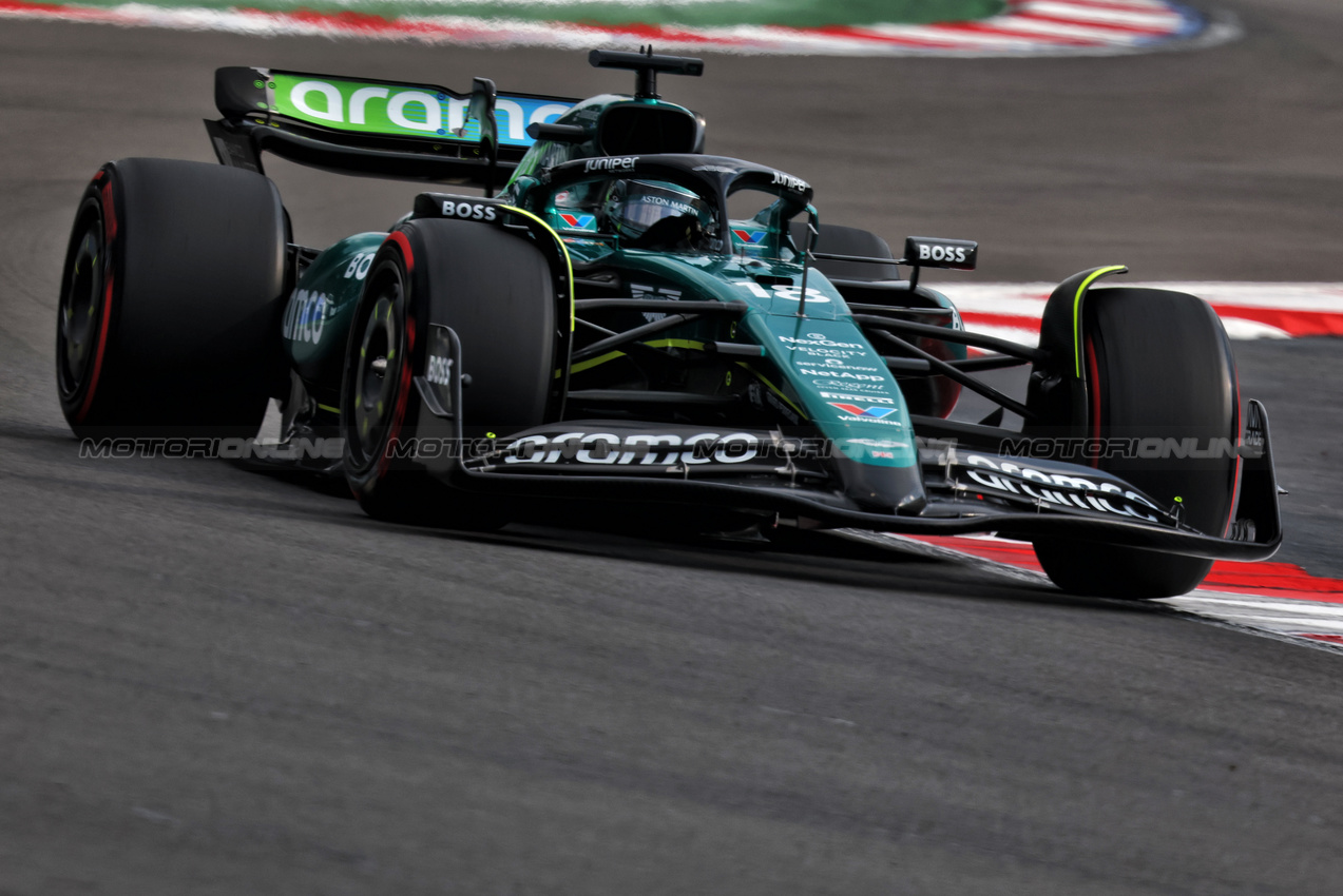 GP MESSICO, Lance Stroll (CDN) Aston Martin F1 Team AMR24.

26.10.2024. Formula 1 World Championship, Rd 20, Mexican Grand Prix, Mexico City, Mexico, Qualifiche Day.

- www.xpbimages.com, EMail: requests@xpbimages.com © Copyright: Charniaux / XPB Images