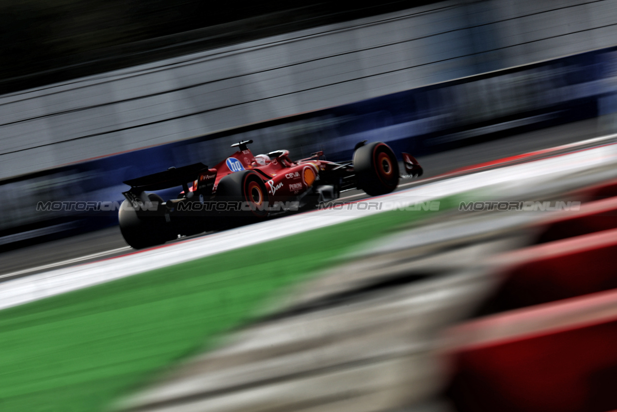 GP MESSICO, Charles Leclerc (MON) Ferrari SF-24.

26.10.2024. Formula 1 World Championship, Rd 20, Mexican Grand Prix, Mexico City, Mexico, Qualifiche Day.

- www.xpbimages.com, EMail: requests@xpbimages.com © Copyright: Charniaux / XPB Images