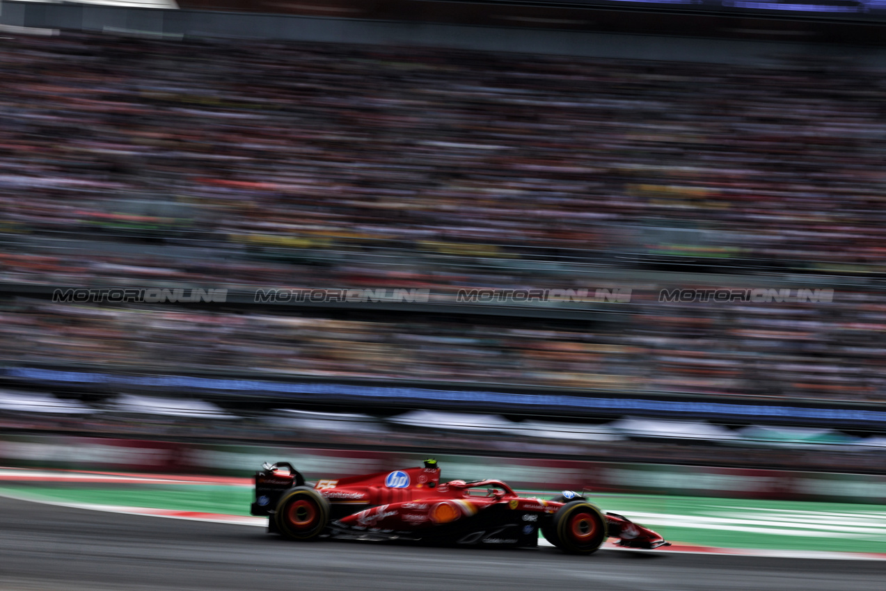 GP MESSICO, Carlos Sainz Jr (ESP) Ferrari SF-24.

26.10.2024. Formula 1 World Championship, Rd 20, Mexican Grand Prix, Mexico City, Mexico, Qualifiche Day.

 - www.xpbimages.com, EMail: requests@xpbimages.com © Copyright: Coates / XPB Images