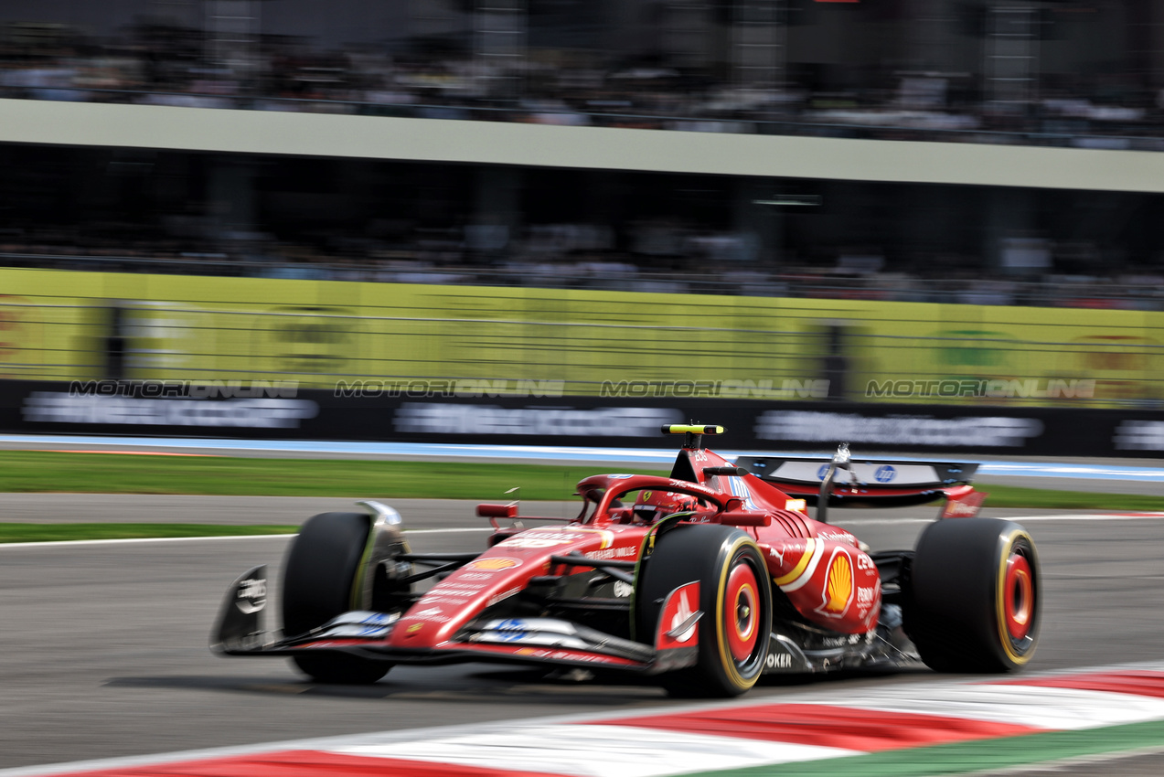 GP MESSICO, Carlos Sainz Jr (ESP) Ferrari SF-24.

26.10.2024. Formula 1 World Championship, Rd 20, Mexican Grand Prix, Mexico City, Mexico, Qualifiche Day.

- www.xpbimages.com, EMail: requests@xpbimages.com © Copyright: Bearne / XPB Images