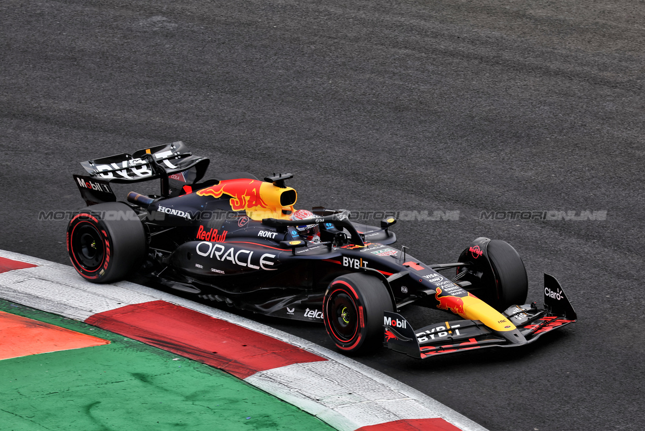 GP MESSICO, Max Verstappen (NLD) Red Bull Racing RB20.

26.10.2024. Formula 1 World Championship, Rd 20, Mexican Grand Prix, Mexico City, Mexico, Qualifiche Day.

- www.xpbimages.com, EMail: requests@xpbimages.com © Copyright: Moy / XPB Images