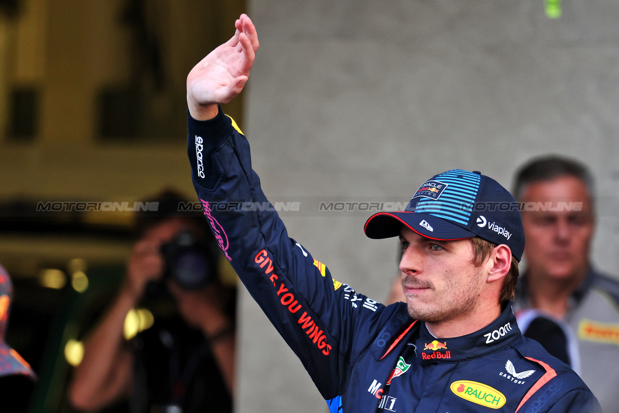 GP MESSICO, Max Verstappen (NLD) Red Bull Racing celebrates his second position in qualifying parc ferme.

26.10.2024. Formula 1 World Championship, Rd 20, Mexican Grand Prix, Mexico City, Mexico, Qualifiche Day.

- www.xpbimages.com, EMail: requests@xpbimages.com © Copyright: Moy / XPB Images